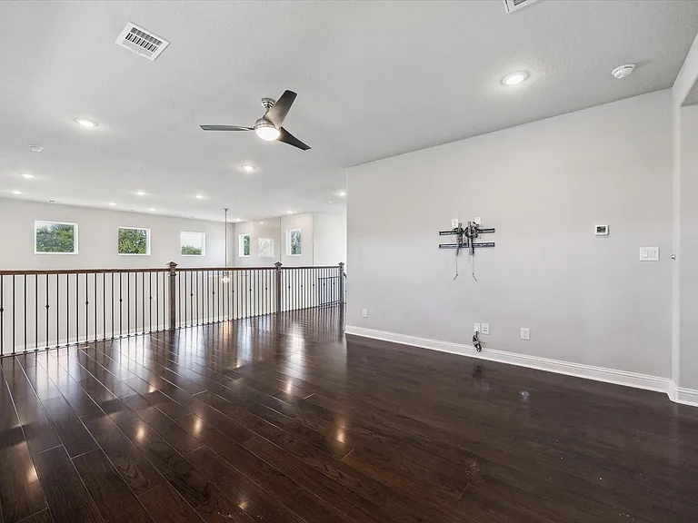10227 Wylde Point Ln — Photo 31