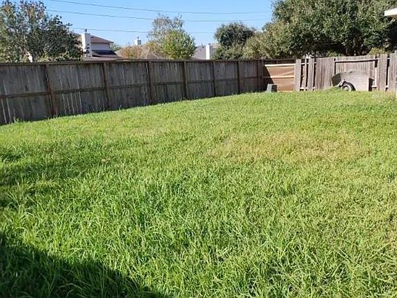 3rd image of 17619 Trinity Meadow Ln