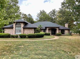 6704 Northern Hills Dr, Texarkana, AR 71854