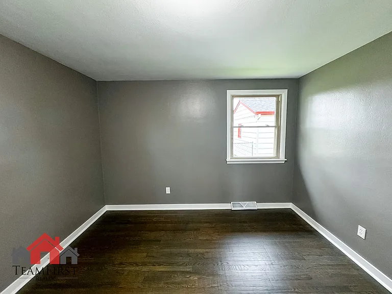 1446 Pilgrim St — Photo 27