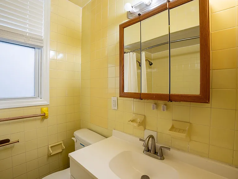 24 Edwards Ct #1 — Photo 11