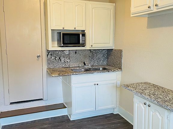 5th image of 130 W Norwood Ct #C