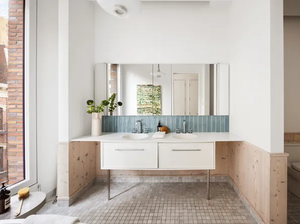 100 Franklin Street image 21 of 31