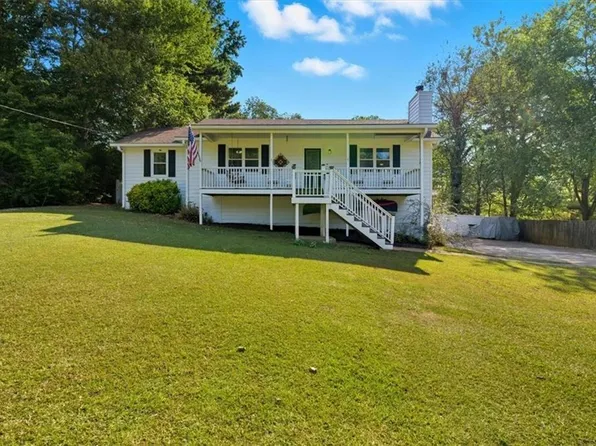 58 Lost Meadows Dr, Dallas, GA 30157