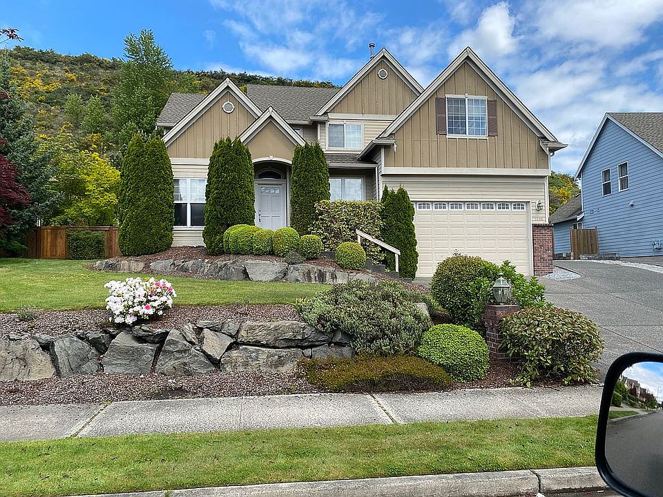 1st image of 1708 Pointe Woodworth Dr NE