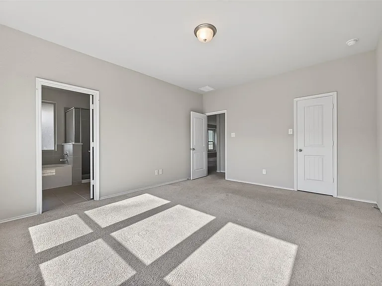 2519 Northern Great White Ct — Photo 18