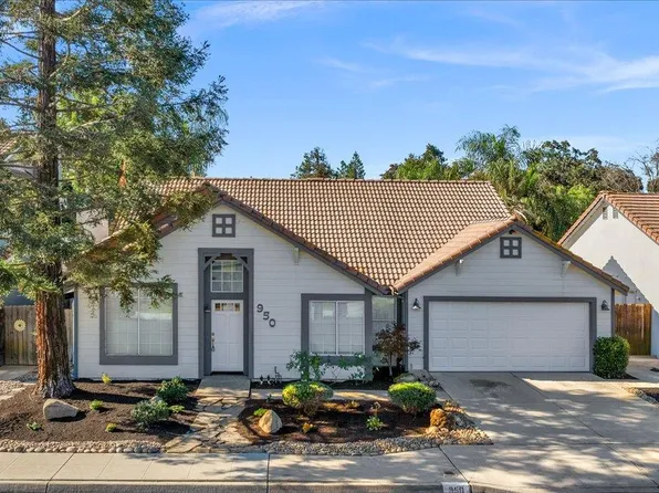 950 N Bush Ave, Clovis, CA 93611