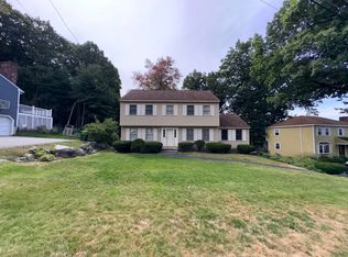 15 Topaz Drive, Nashua, NH 03062