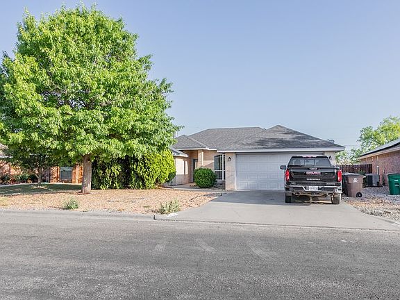 3rd image of 1762 Louise Dr
