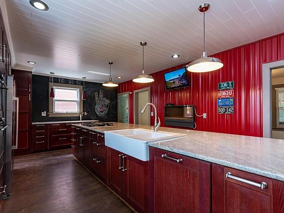 729ThurmanAve_Kitchen2-