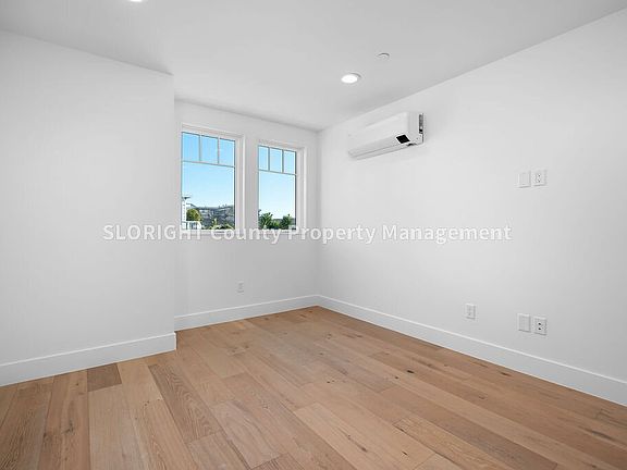 3rd image of 85 San Antonia St