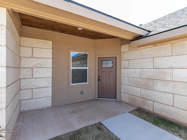 381 Kristi Path — Photo 3