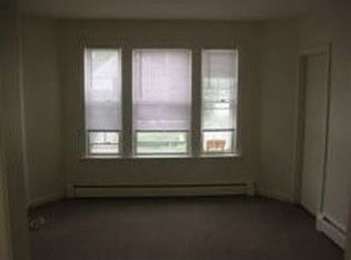 402 Smithfield Ave #2, Pawtucket, RI 02860