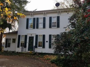 104 Walnut St, Chagrin Falls, OH 44022