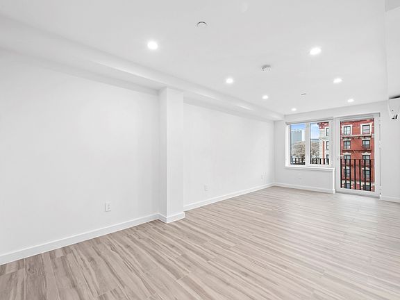 3rd image of 152 W 140th St APT 4F
