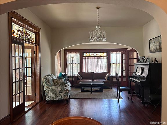3rd image of 1102 3rd Avenue