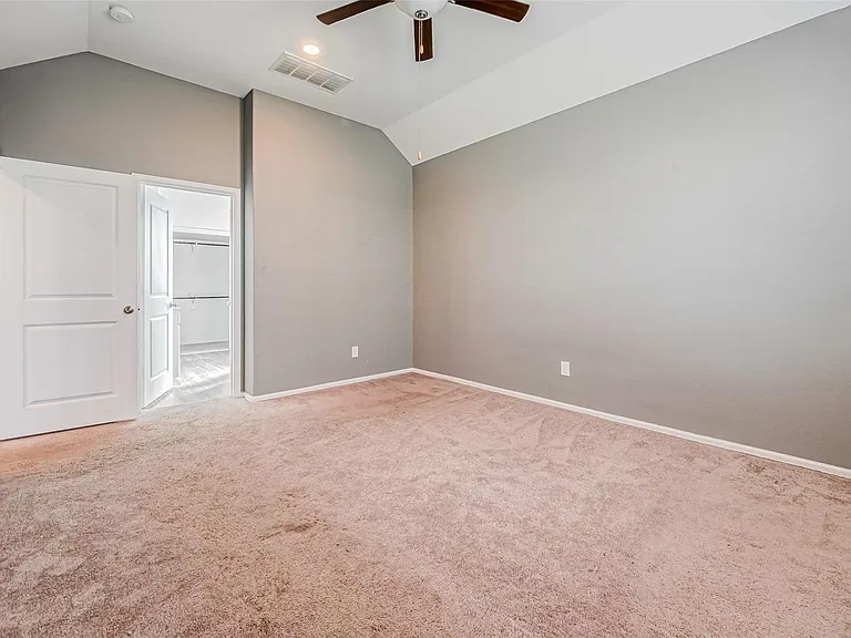 7603 Rainy Valley Ln — Photo 9