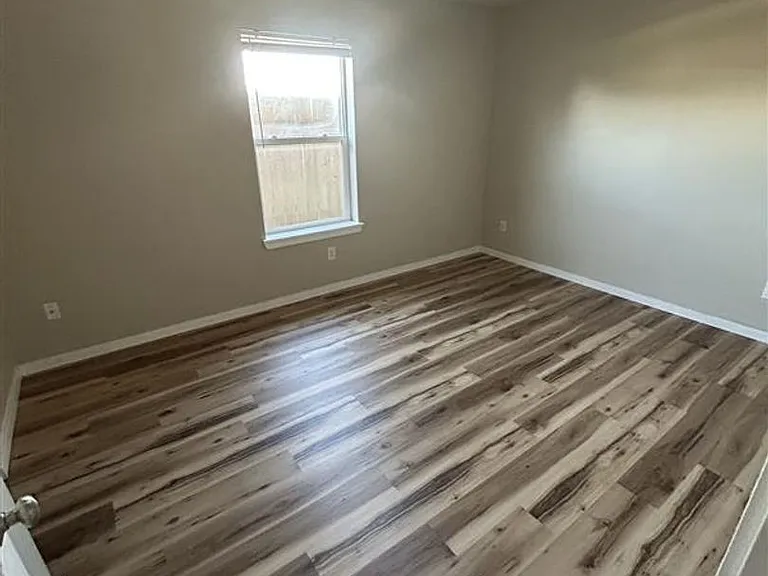 206 Walnut Grove Ct — Photo 10