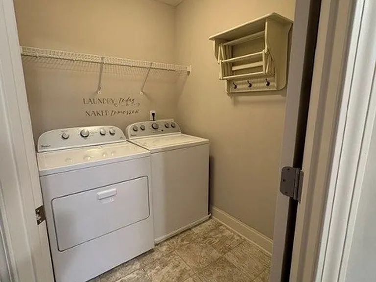 216 Bixby Private Ln — Photo 14