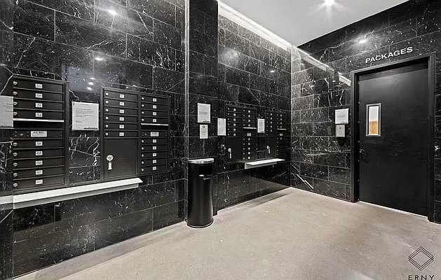 Entry / hallway, photo 3