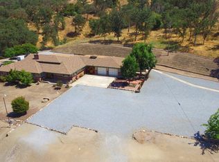 44954 Millwood Dr, Orosi, CA 93647