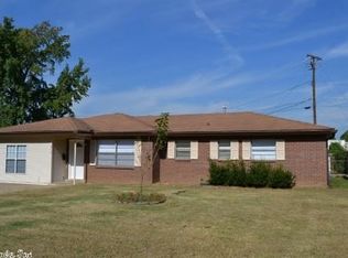512 N Hospital Dr, Jacksonville, AR 72076