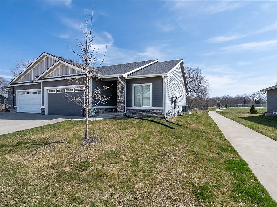 4447 Lower Beaver Rd, Des Moines, IA 50310 Zillow