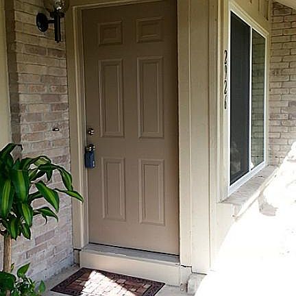 Secluded & inviting entrance -  Nice size covered front porch.