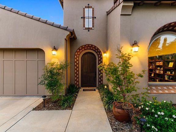 5th image of 3002 Vermeer Ct