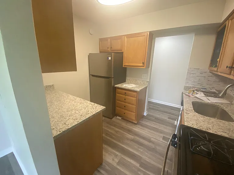 6087 Majors Ln #6 — Photo 5