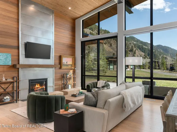 14290 S Leader Ln, Jackson, WY 83001