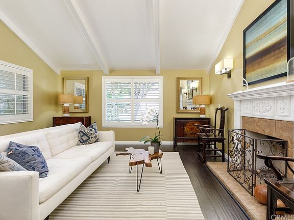 4th image of 23760 Pasatiempo Ln