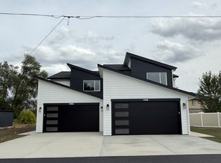 17918 E Riverway Ave, Greenacres, WA 99016