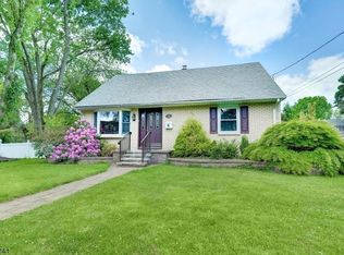 3 Giannone Rd, Wayne, NJ 07470