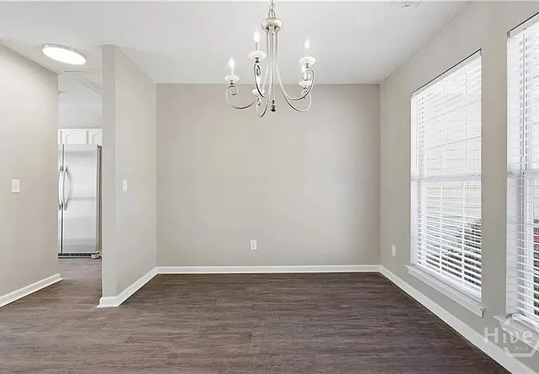 148 Silverton Rd — Photo 9