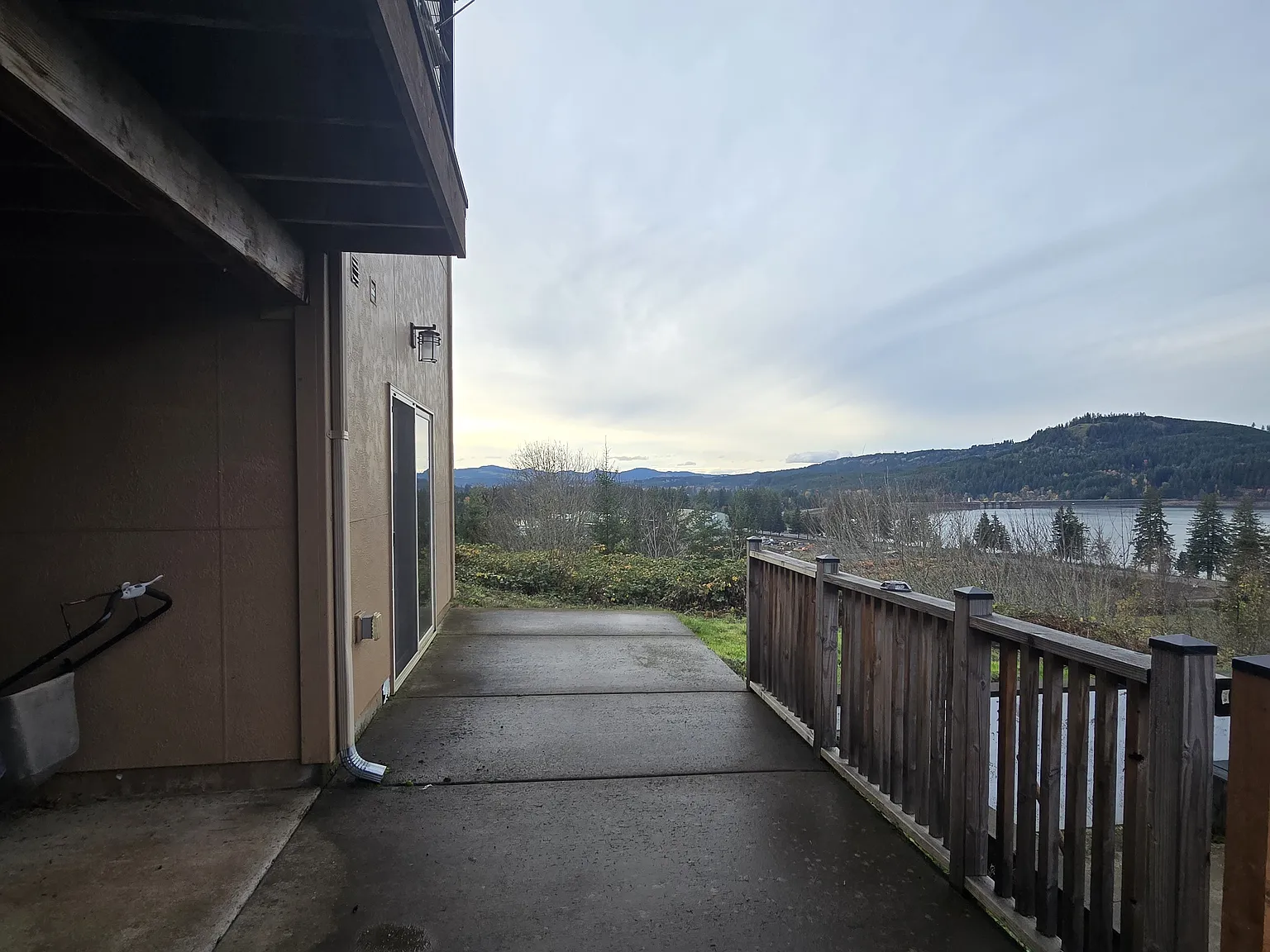 Lakepointe Way, Foster — Photo 4