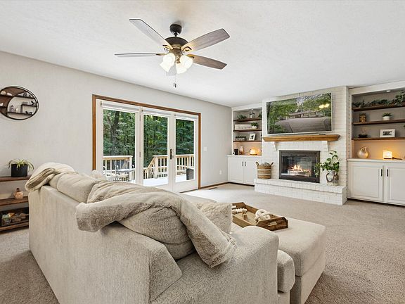 5th image of 4144 N 37th St