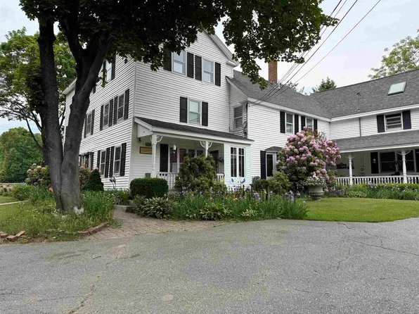 6 Griffin Ave #A, Londonderry, NH 03053