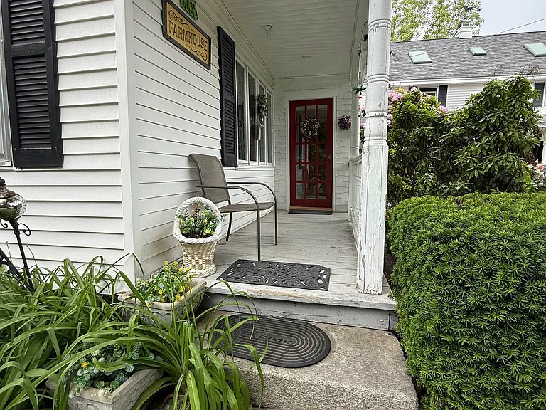6 Griffin Ave #A — Photo 30