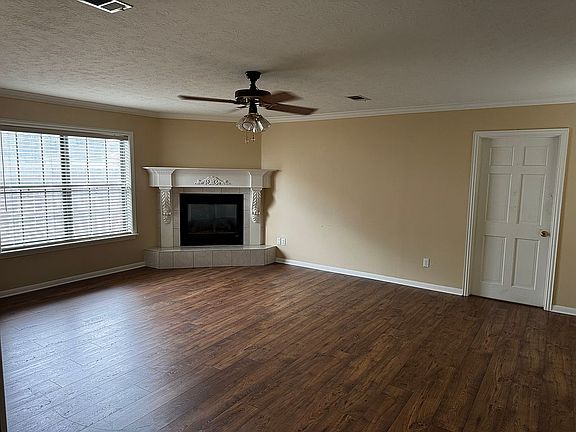 3rd image of 1403 Orange Ave