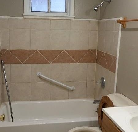 5th image of 2137 Madeira Dr NE #3