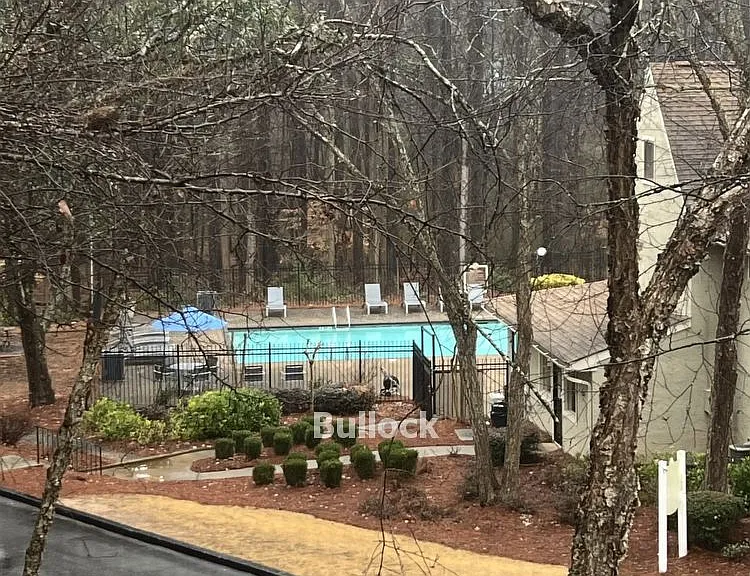 1035 Seasons Pkwy — Photo 11