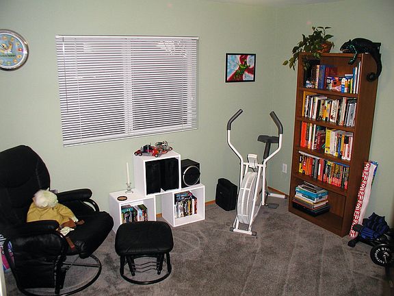 5th image of 12315 NE 97th St APT C