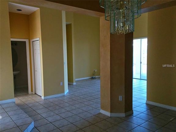 3rd image of 14618 Heathermere Ln