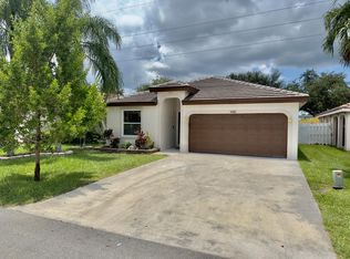 654 NW 183rd Way, Hollywood, FL 33029