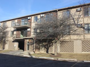 510 E Bailey Rd APT 101, Naperville, IL 60565