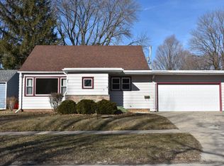 311 Lincoln Ave, Iowa Falls, IA 50126