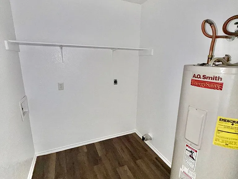 4302 Alan Kent Dr — Photo 6