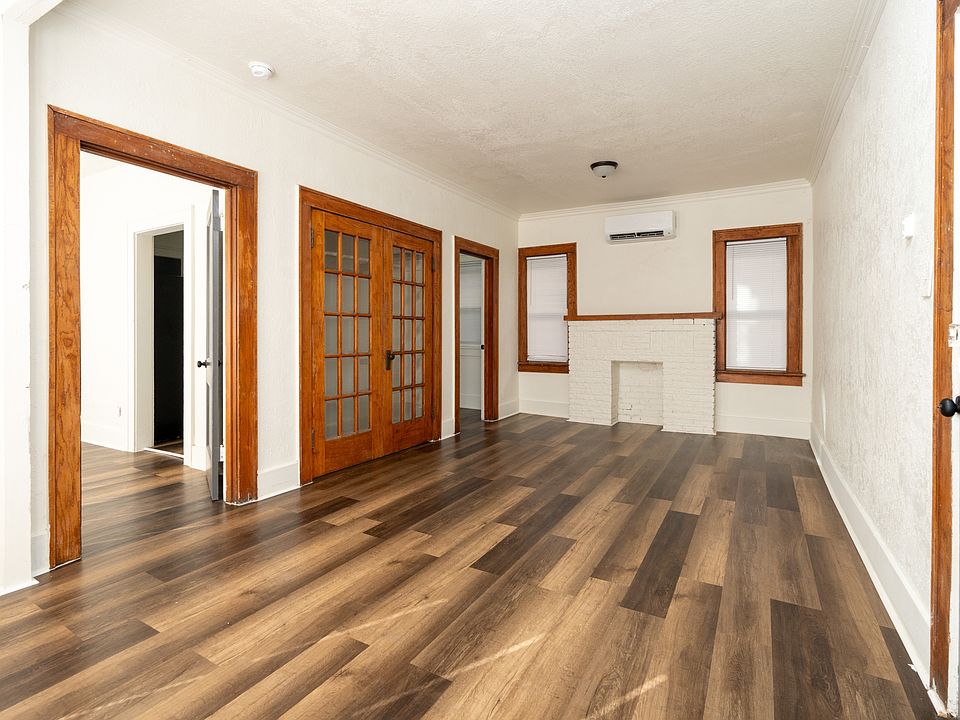 1st image of 423 N Emporia Ave #11281572