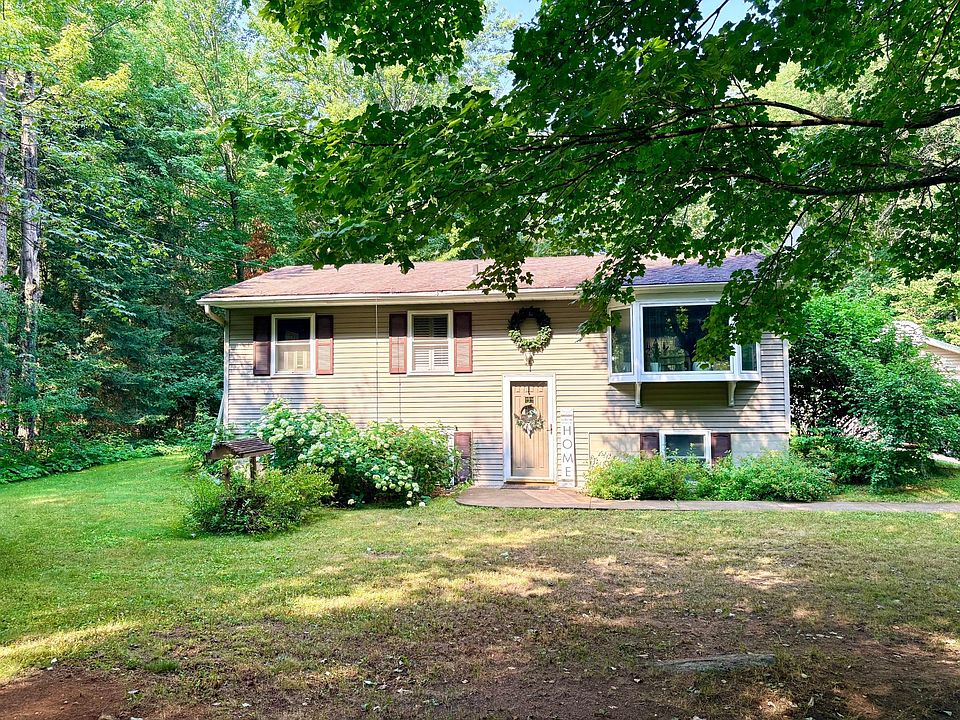 1st image of 4733 Victoria Dr